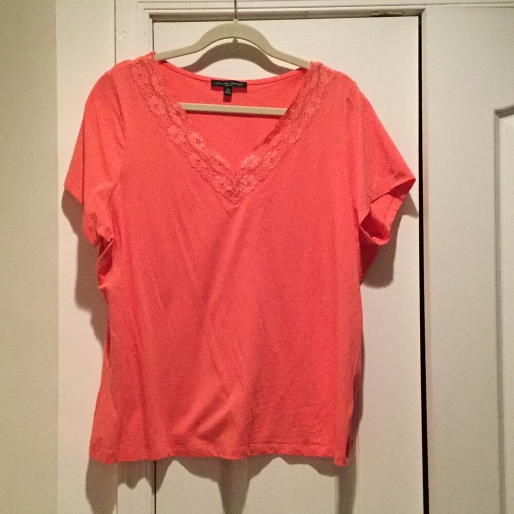 Jillian Jones Peach 2x lace embellished neck NWOT